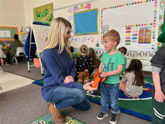 Rep. Pettersen with kid